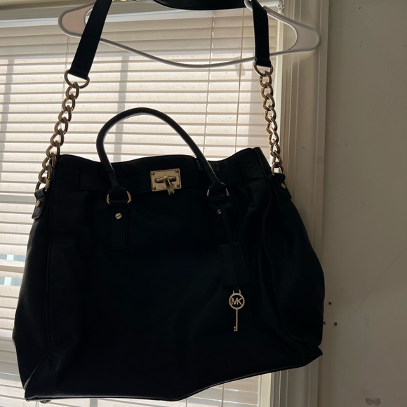 Black Michael Kors hobo bag - Picture 2 of 12